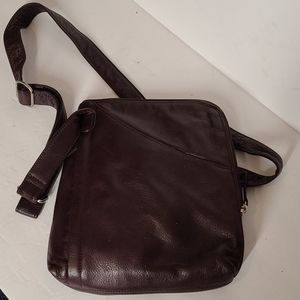 Feel the Differnce Osgood Marley crossbody purse